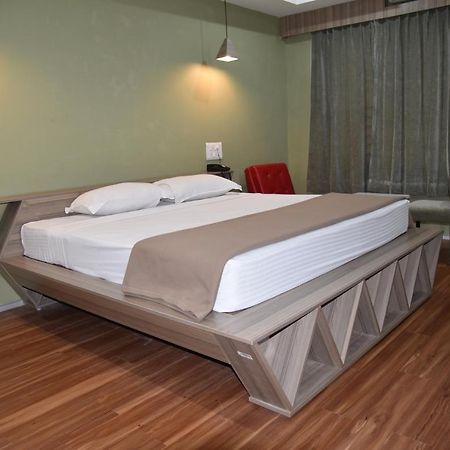 Hotel Bhimas Paradise Tirupati Bagian luar foto