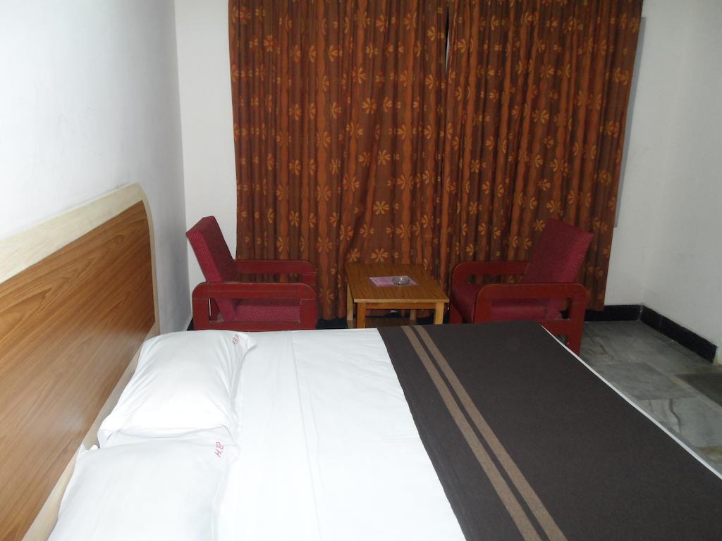 Hotel Bhimas Paradise Tirupati Bagian luar foto