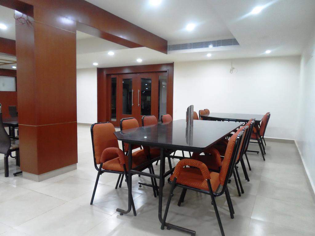 Hotel Bhimas Paradise Tirupati Bagian luar foto